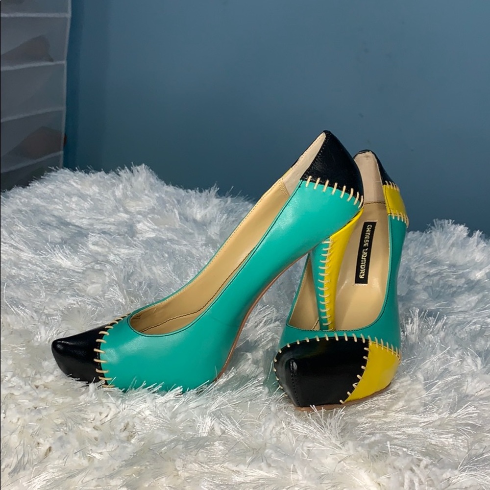 CHINESE LAUNDRY BRAND NEW